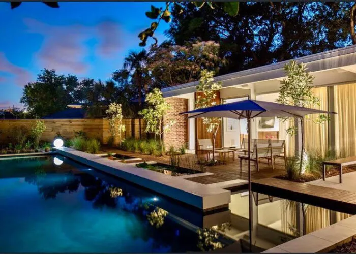 pool & spa water feature with night lights